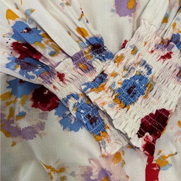 Lucky Brand Floral Top Size Large – Boho Vibe, Smocked Details, Feminine.  SKU 9 - Picture 9 of 12